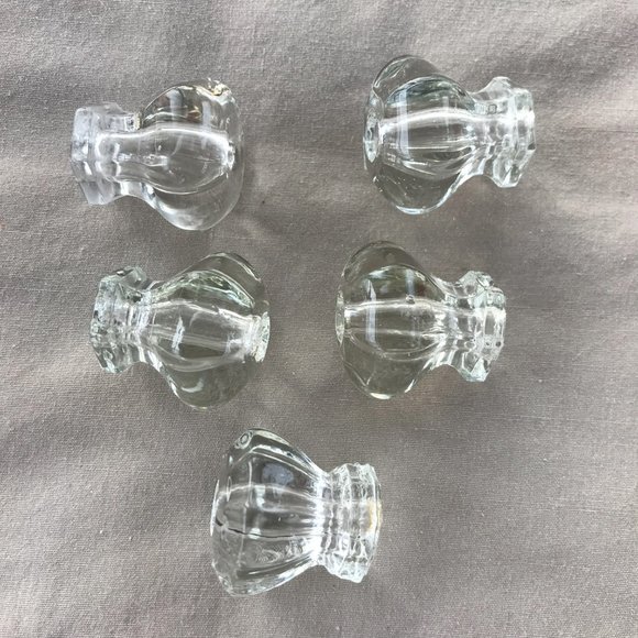 Lot of 5 Vintage Clear Glass Mismatched Cabinet Pulls / Drawer Knobs - Picture 2 of 6